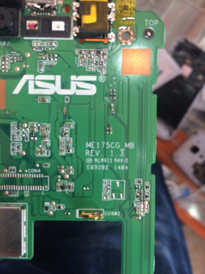 ��� ����� ����� ASUS