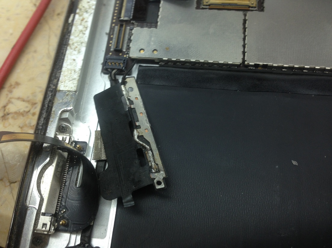 حل مشكله انتنة Ipad wifi عن طريق الهوائي الخاص بـIphone 4s & 4 حل مشكله انتنة Ipad wifi عن طريق الهوائي الخاص بـIphone 4s & 4