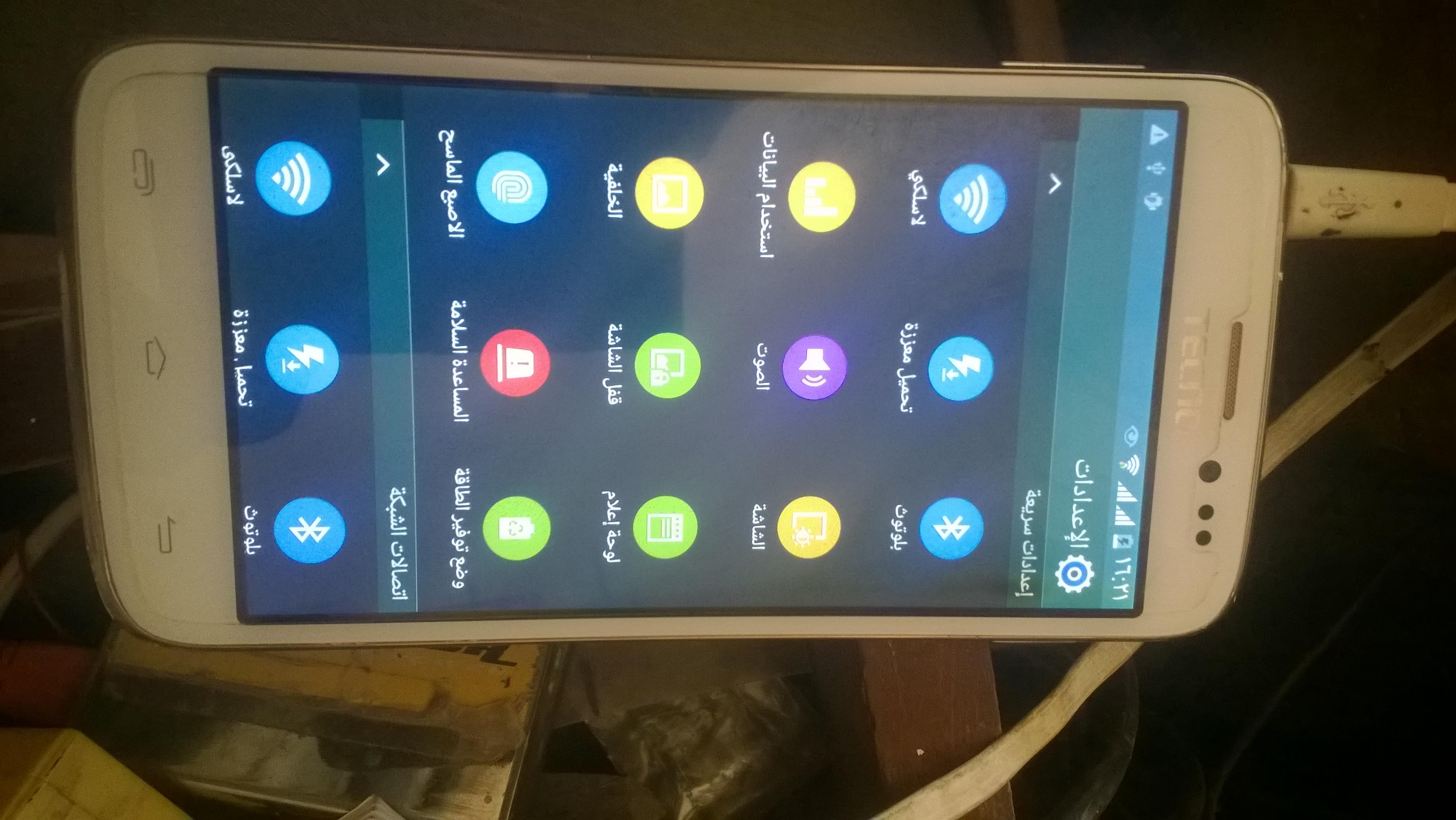 ����� ����� tecno r7