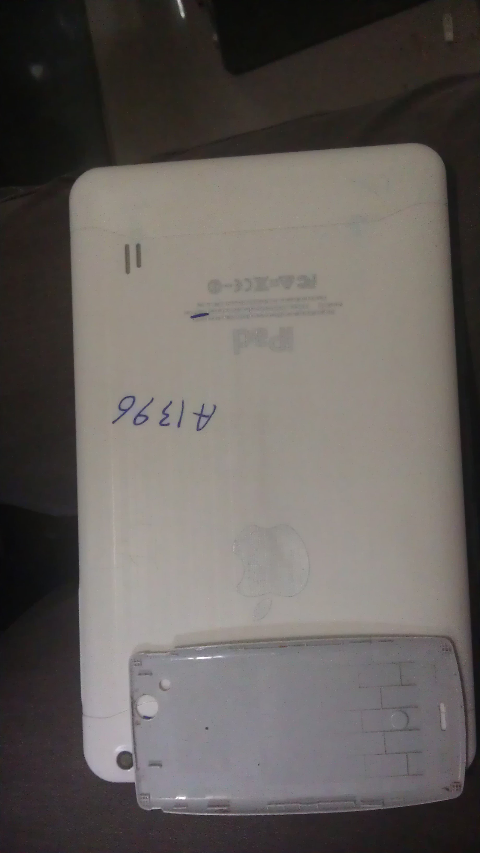 ��� �� �� ���� ipad -A1396