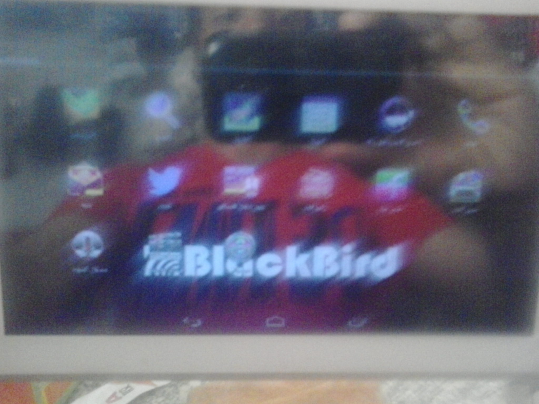  BlackBird  i7100